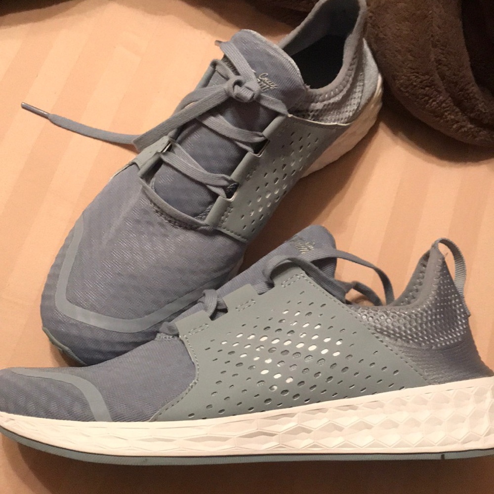 New balance shoes